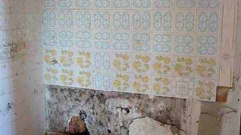 Garage '18 - This-Guy-Stunk49.jpg