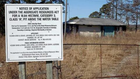 Garage '18 - This-Guy-Stunk51.jpg