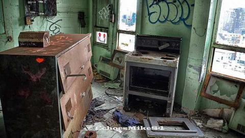 EchoesMike84 - Winter 2018 - Silo-No.-581.jpg