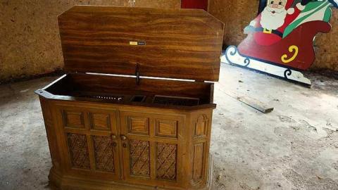 Rock Wooden Bare '18 - Exit...House-Left19.jpg