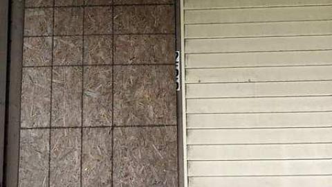 Outside pics - 255--258-Grey-Street4.jpg