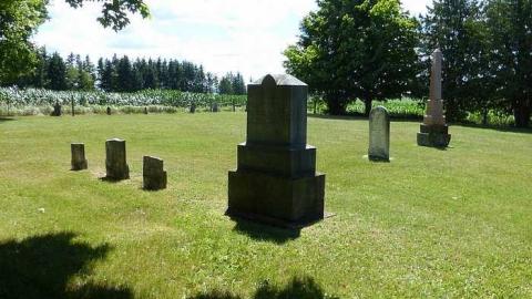 Graham's - Grahams-Pioneer-Cemetery41.jpg