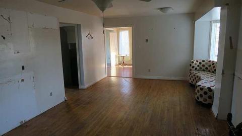 Blue Siding - Blue-House-On-Garrard2.jpg