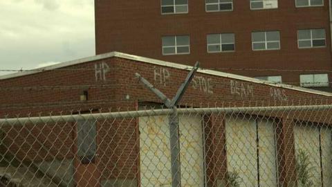 BARBED FENCE - Exterior only  - St.-Josephs-Hospital-Sudbury57.jpg