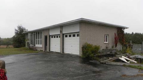 Slight vandalism - SAM_2684.jpg