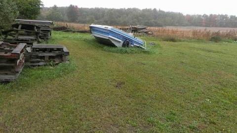 Slight vandalism - SAM_2702.jpg