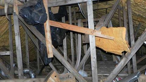 Slight vandalism - SAM_2706.jpg