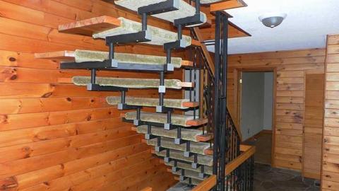 Lots of wood - SAM_2734.jpg