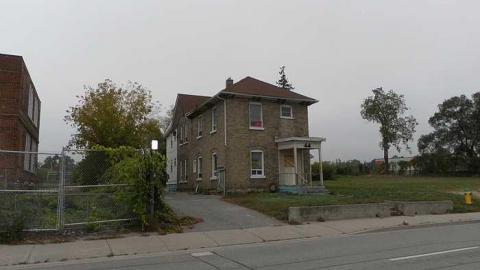 Landlord calling. photo 3