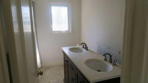 italiana - Italian-70s-Mansion68.jpg