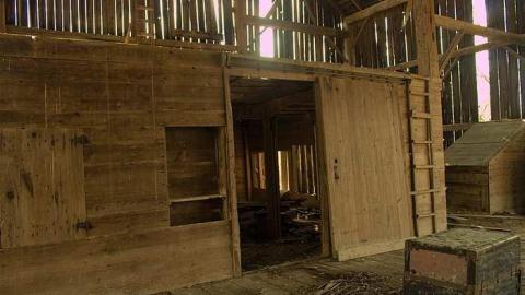 October 2018 - Log-Cabin-and-Barns48.jpg