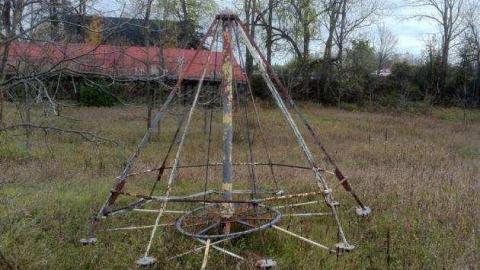 Old Resort - Swiss-Chalet-Park11.jpg