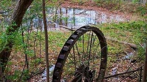 October 2018 - Abandoned-Water-Wheel37.jpg
