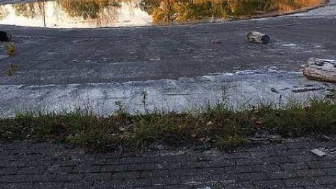 Abandoned Wading Pool photo 2