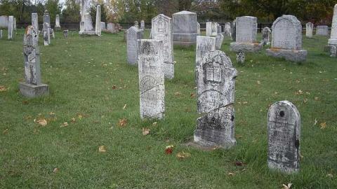 Read's Cemetery - Reads-Cemetery5.jpg