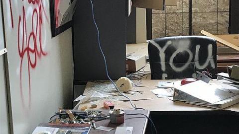 Interesting day - Abandoned-Quality-Inn-Brantford10.jpeg