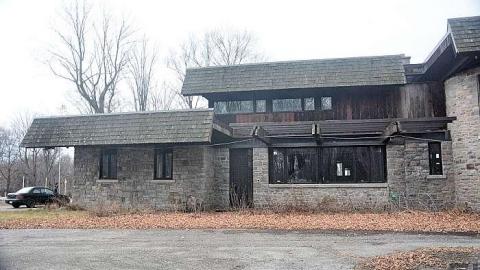 Stone Brick Mansion photo 2