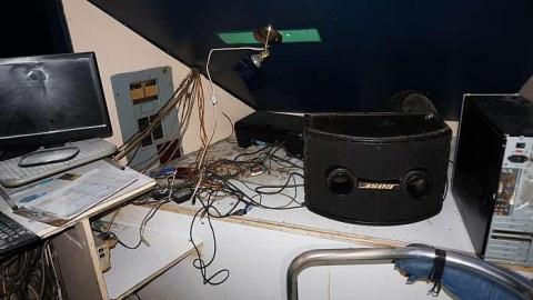 Nudie Bar - DSC05039.jpg