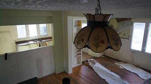 Demonic house? - DSC05055.jpg