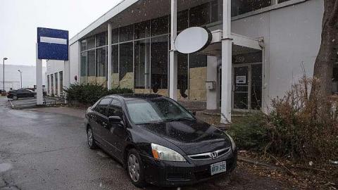 Very cold  - Volvo-of-Toronto8.jpg