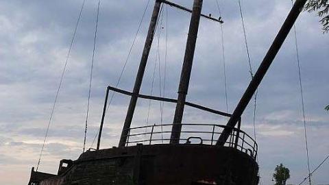 Arrrgh Billy - Le-Grande-Hermine-Ghost-Ship15.jpg