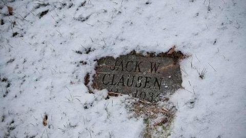 December 2018 - Salem--Smuck-Cemetery3.jpg