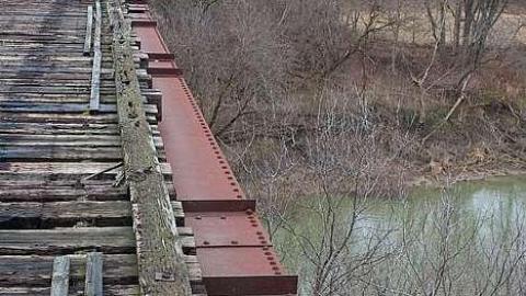 December 2018 - Railway-Bridge-over-the-Thames4.jpg