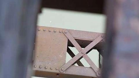 December 2018 - Railway-Bridge-over-the-Thames10.jpg