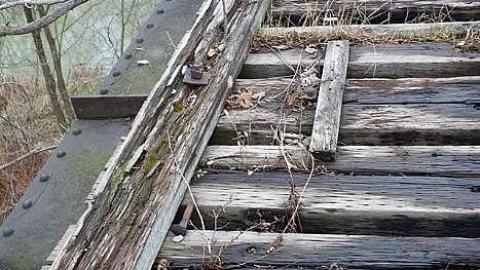 December 2018 - Railway-Bridge-over-the-Thames11.jpg