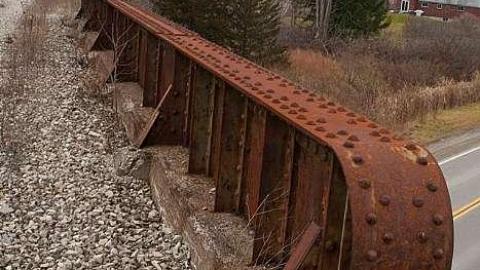 December 2018 - Melbourne-Road-Railway-Bridge11.jpg