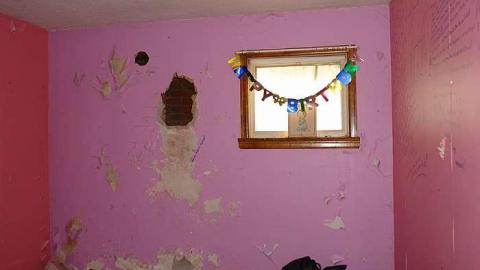 Pre Demolition 2012 - Ericas-Place111.jpg