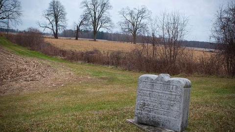 December 2018 - Laughton-Cemetery23.jpg