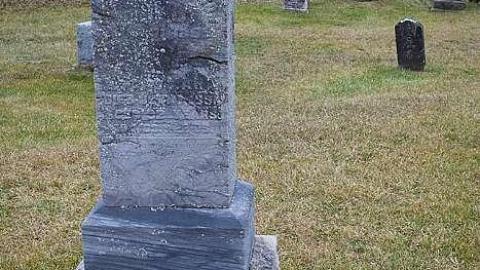 Laughton Cemetery photo 3