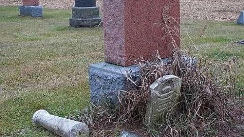 December 2018 - Laughton-Cemetery12.jpg