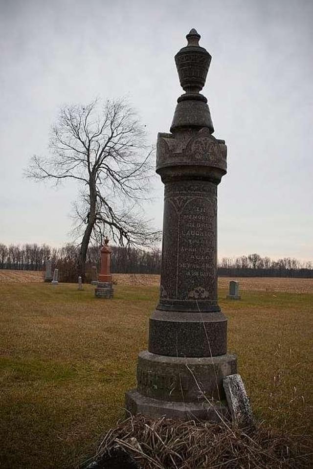Laughton Cemetery photo 4