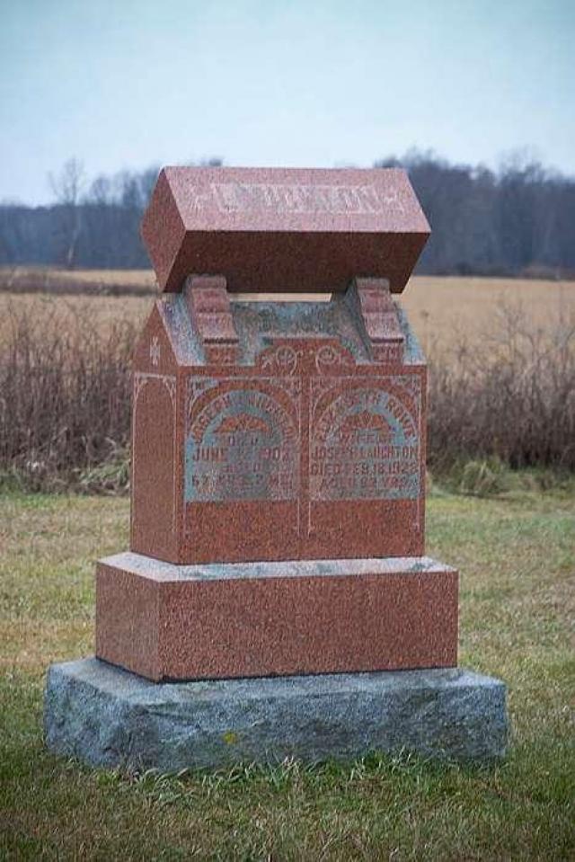 Laughton Cemetery photo 2