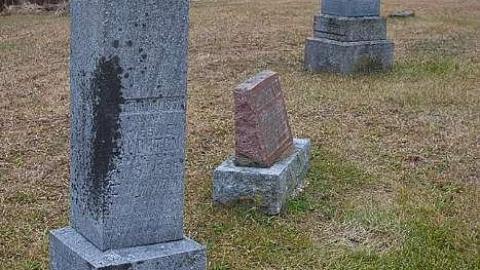 Laughton Cemetery photo 5