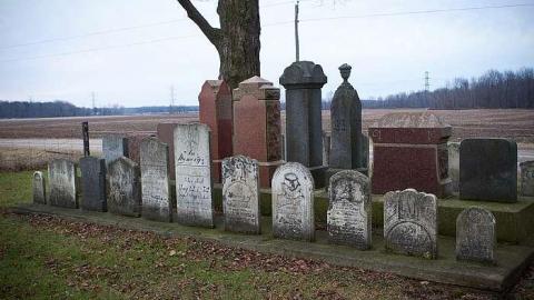 December 2018 - Lotan-pioneer-Cemetery44.jpg