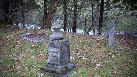 December 2018 - St-Marys-Anglican-Cemetery2.jpg