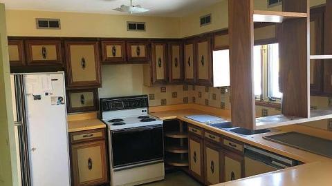 Polka Dot Door House photo 4