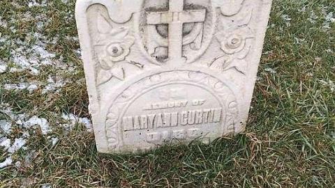 December 2018 - St.-Peters-Pioneer-Cemetery3.jpg