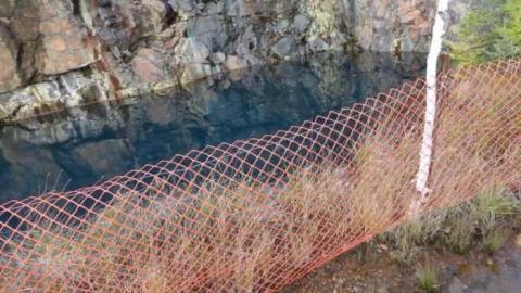 Offset 1 - Nickel-Offset-Mine--1-shaft20.jpg