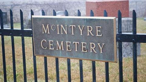 January 2019 - McIntyre-Cemetery21.jpg