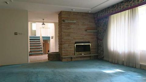 Mr and Mrs Brady - The-Brady-Bunch-House33.jpg