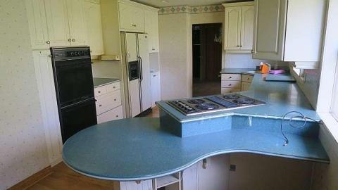 Mr and Mrs Brady - The-Brady-Bunch-House23.jpg