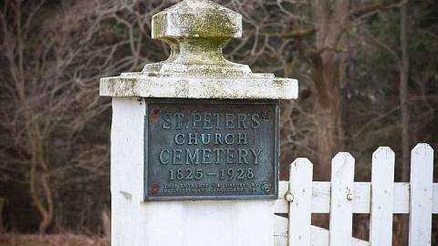 January 2019 - St-Peters--Church-Cemetery36.jpg