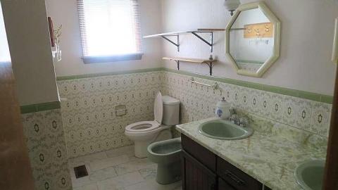 Photo from Outdated Backsplit