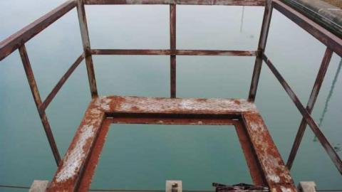 Where Cats Go To Die (Bridge No. 9 Control Tower) photo 2