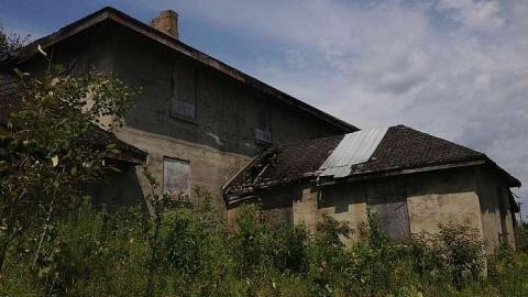 2012 Visit - Maynooth-Train-Station3.jpg