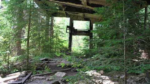 This place is huge! - Donald-(ghost-chemical-plant)26.jpg